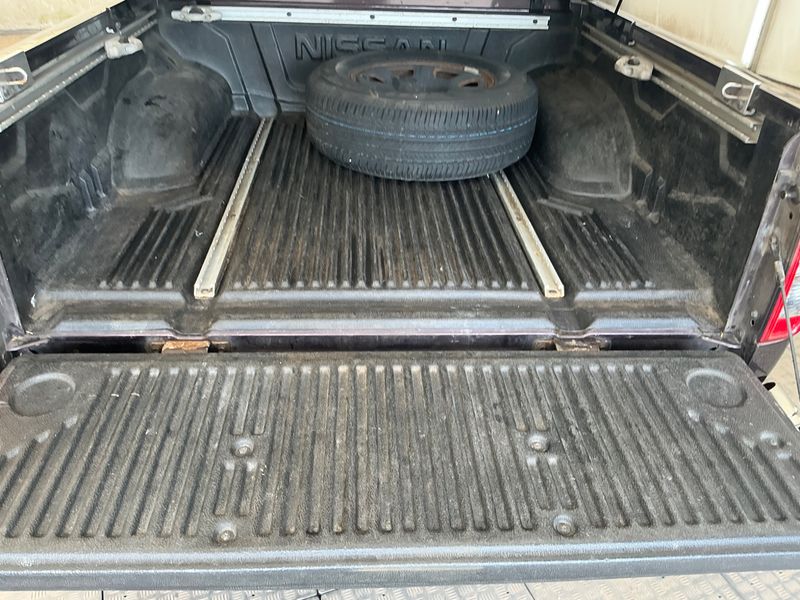 Nissan Navara Pick-up 2.5 dCi Double Cab SE 4x4 2014 – снимка 34