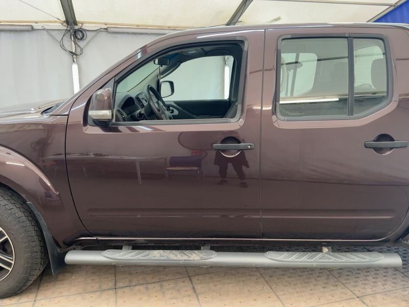 Nissan Navara Pick-up 2.5 dCi Double Cab SE 4x4 2014 – снимка 4