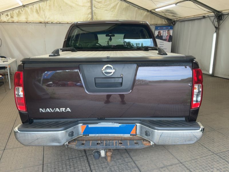Nissan Navara Pick-up 2.5 dCi Double Cab SE 4x4 2014 – снимка 7