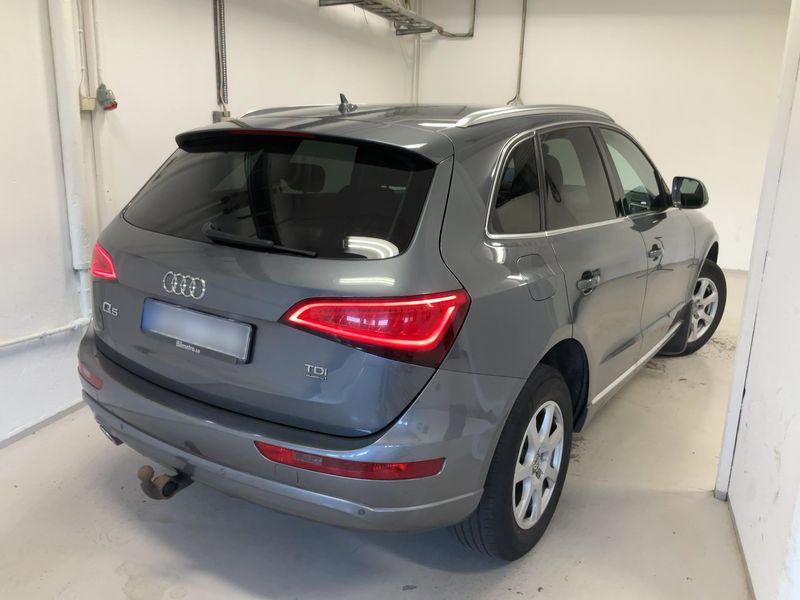 Audi Q5 2.0 TDI quattro 2012 – снимка 8