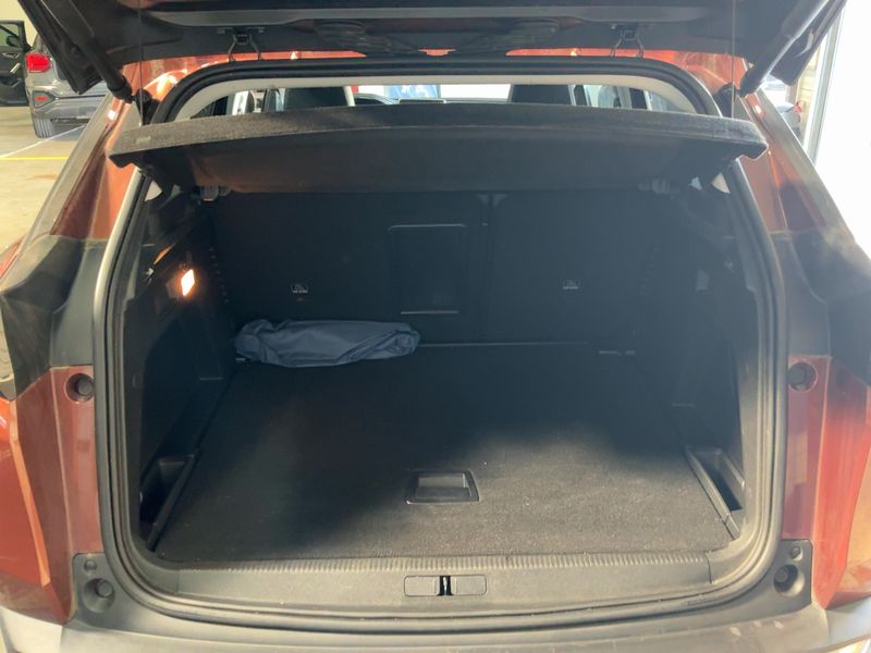 Peugeot 3008 1.2 PureTech Allure 2020 – снимка 15