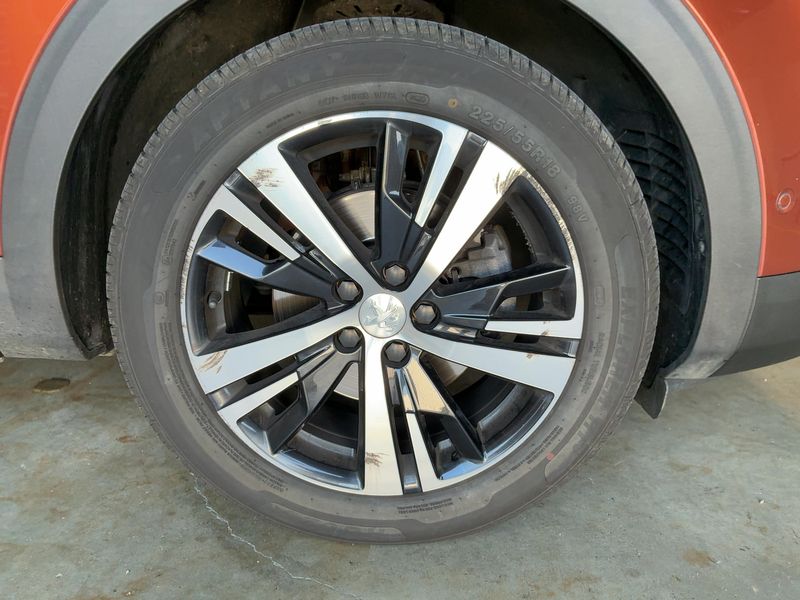 Peugeot 3008 1.2 PureTech Allure 2020 – снимка 11