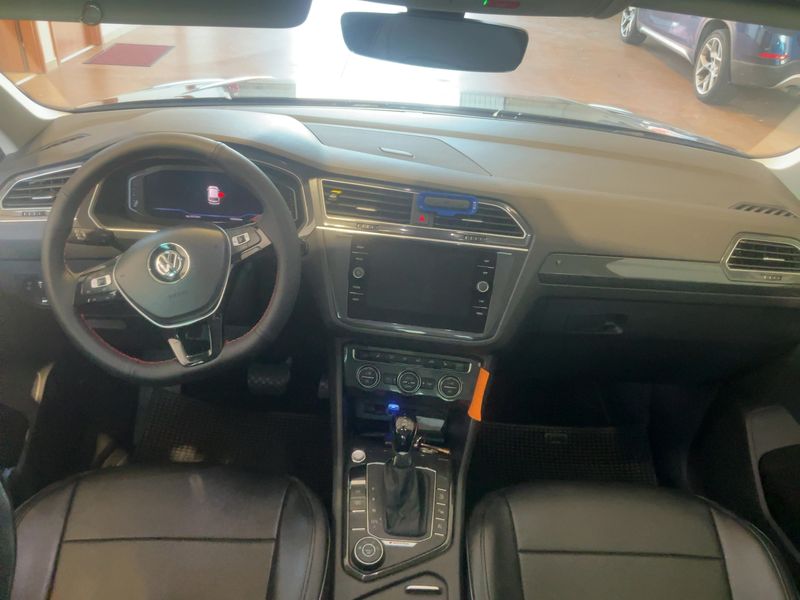 Volkswagen Tiguan 2.0 TDI Advance 4Motion BlueMotion Tech 2019 – снимка 17
