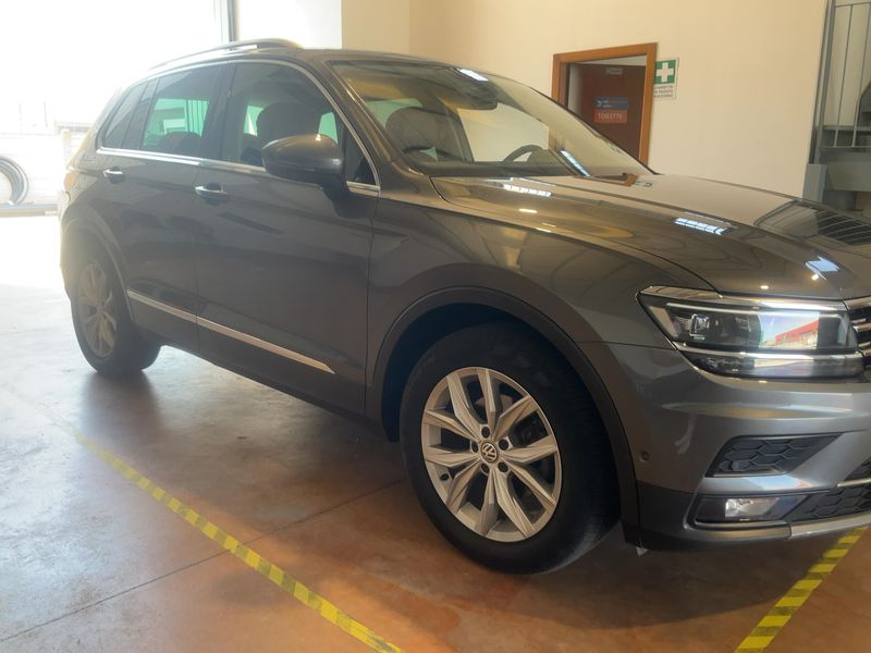 Volkswagen Tiguan 2.0 TDI Advance 4Motion BlueMotion Tech 2019 – снимка 12