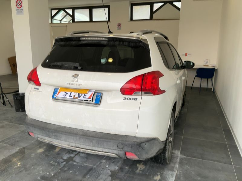 Peugeot 2008 1.6 Blue-HDi Allure 2016 – снимка 8