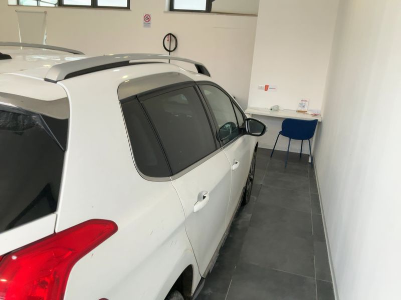 Peugeot 2008 1.6 Blue-HDi Allure 2016 – снимка 10