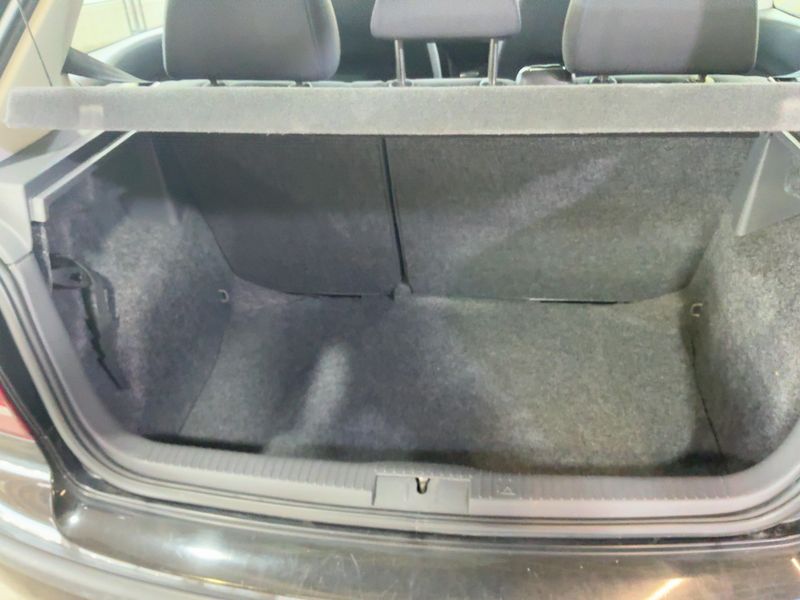 Volkswagen Polo 1.4 Tour 2007 – снимка 15