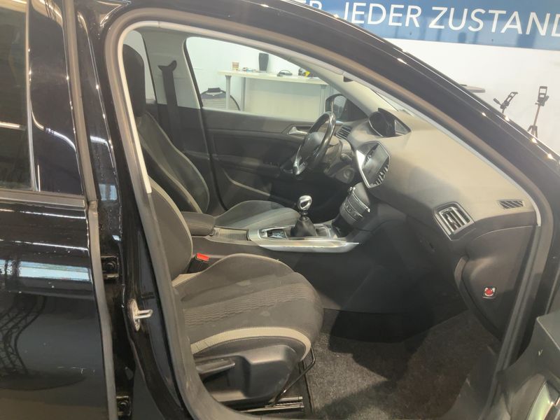 Peugeot 308 1.2 e-THP Style 2016 – снимка 16