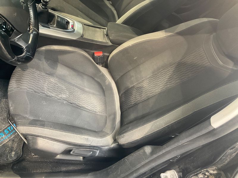 Peugeot 308 1.2 e-THP Style 2016 – снимка 36