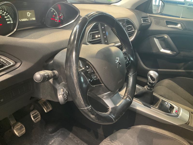Peugeot 308 1.2 e-THP Style 2016 – снимка 37