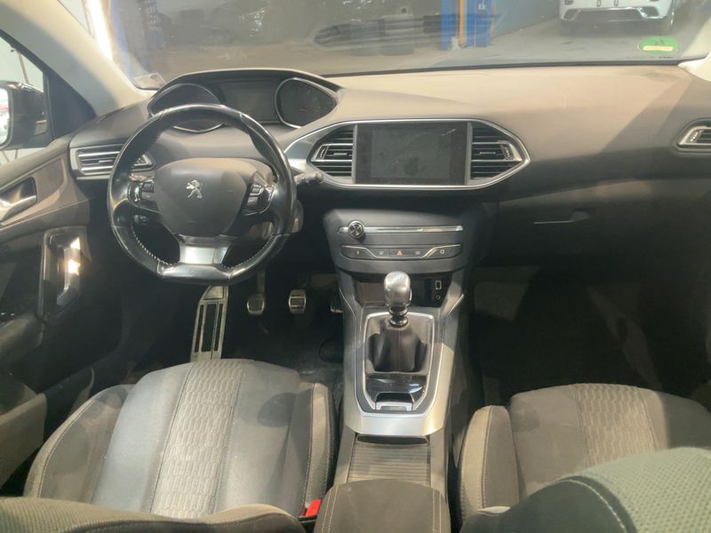 Peugeot 308 1.2 e-THP Style 2016 – снимка 17