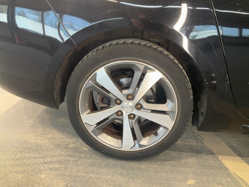 Peugeot 308 1.2 e-THP Style 2016 – снимка 9