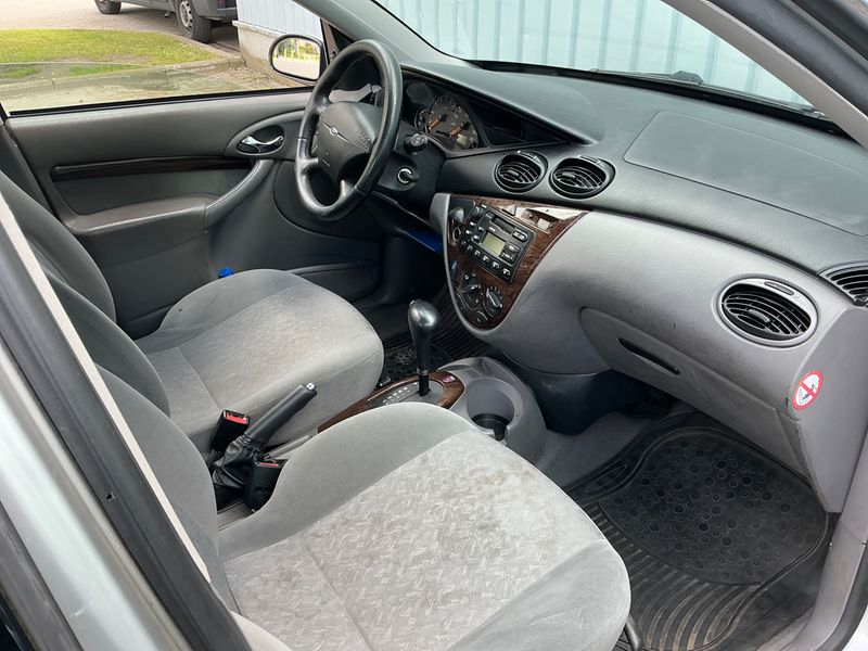 Ford Focus 1.6 Ghia 1999 – снимка 3