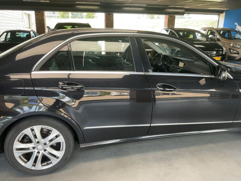 Mercedes-Benz E-Klasse E 200 CGI BlueEfficiency Avantgarde 2012 – снимка 10