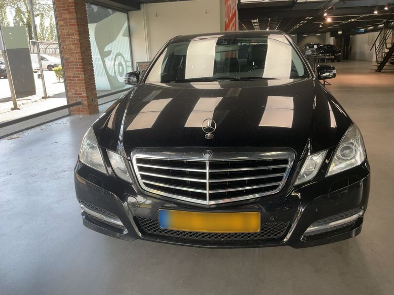 Mercedes-Benz E-Klasse E 200 CGI BlueEfficiency Avantgarde 2012 – снимка 14