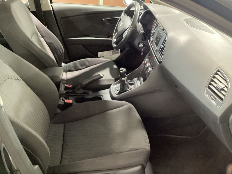 Seat Leon 1.6 TDI Style 2014 – снимка 16
