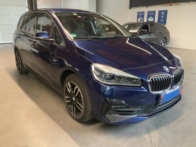 BMW 2er 218d Gran Tourer xDrive Advantage 2018 – снимка 12