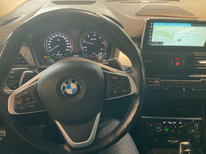 BMW 2er 218d Gran Tourer xDrive Advantage 2018 – снимка 18
