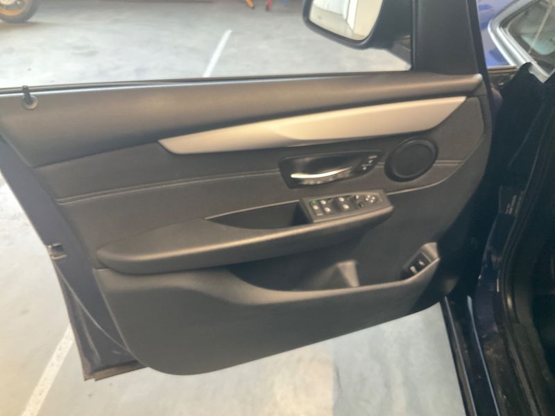 BMW 2er 218d Gran Tourer xDrive Advantage 2018 – снимка 32