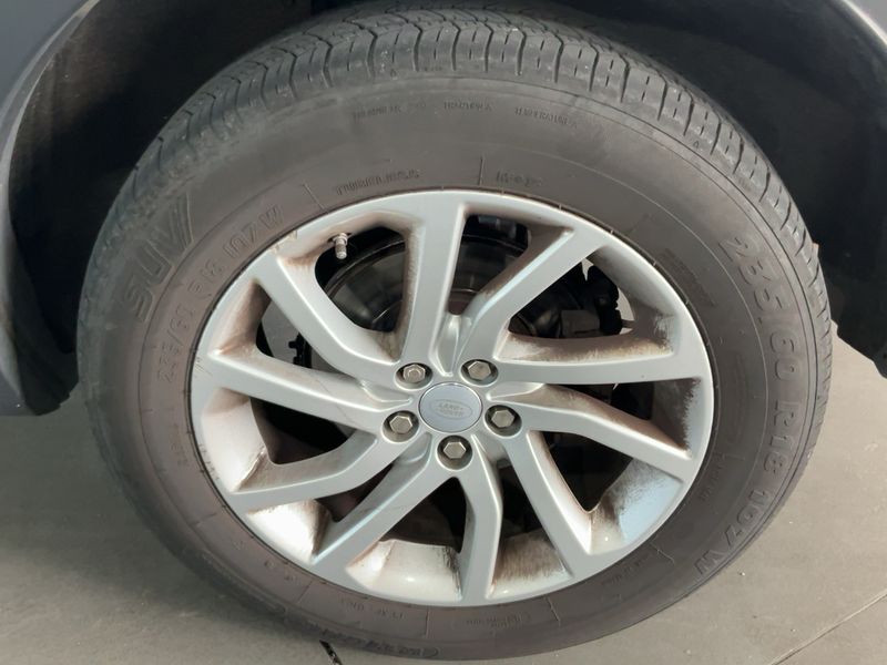 Land Rover Discovery Sport 2.0 Td4 SE AWD 2019 – снимка 5