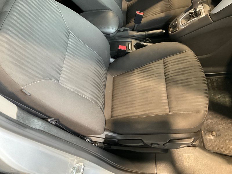 Opel Zafira Tourer 1.4 Turbo Edition 2013 – снимка 30