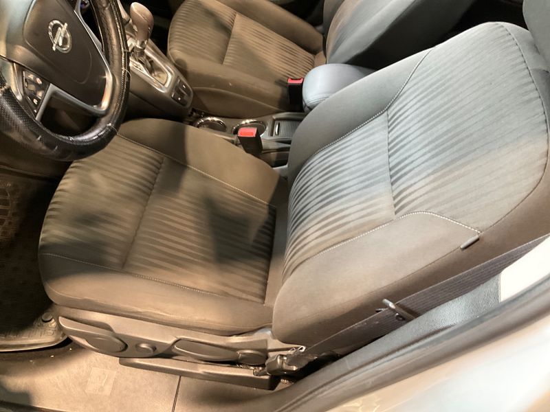 Opel Zafira Tourer 1.4 Turbo Edition 2013 – снимка 36