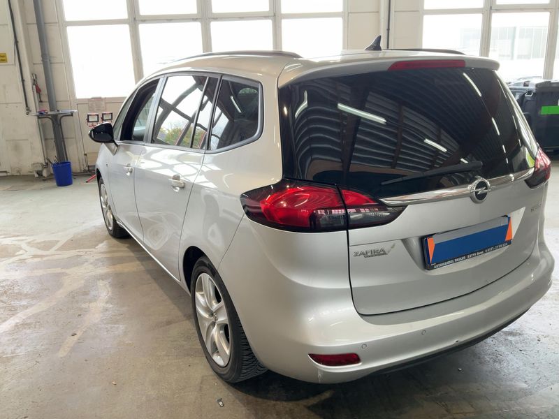 Opel Zafira Tourer 1.4 Turbo Edition 2013 – снимка 6