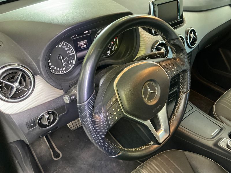 Mercedes-Benz B-Klasse B 220 4Matic 2014 – снимка 28