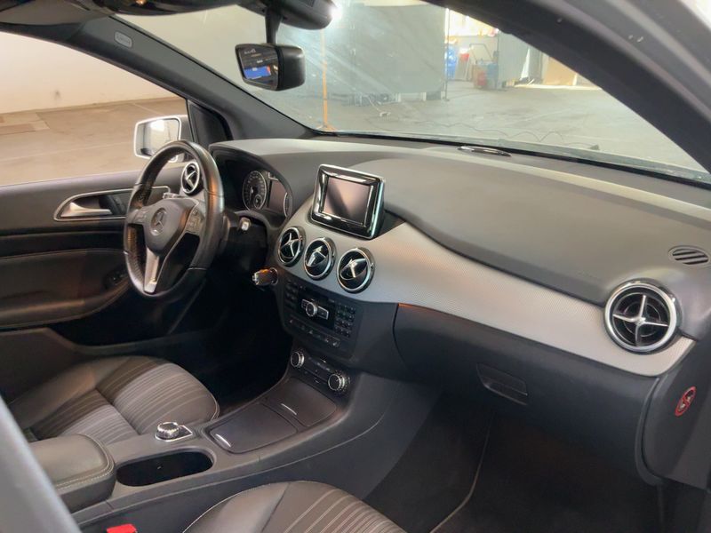 Mercedes-Benz B-Klasse B 220 4Matic 2014 – снимка 18