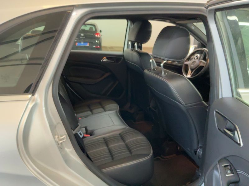 Mercedes-Benz B-Klasse B 220 4Matic 2014 – снимка 20