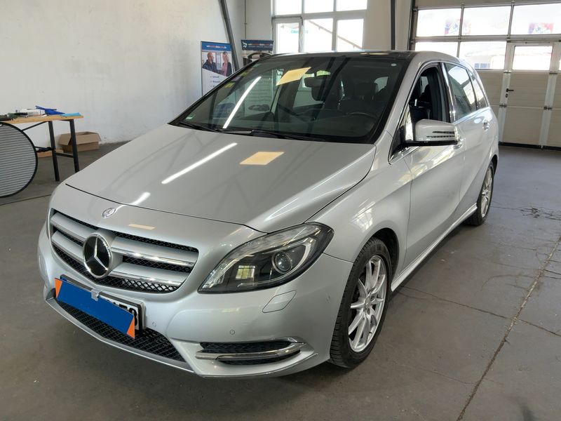 Mercedes-Benz B-Klasse B 220 4Matic 2014 – снимка 1