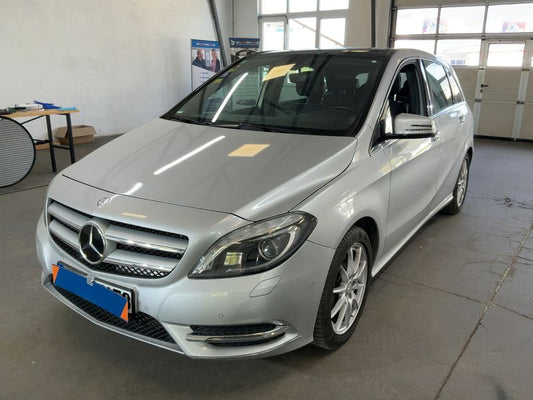 Mercedes-Benz B-Klasse B 220 4Matic 2014 – снимка 1