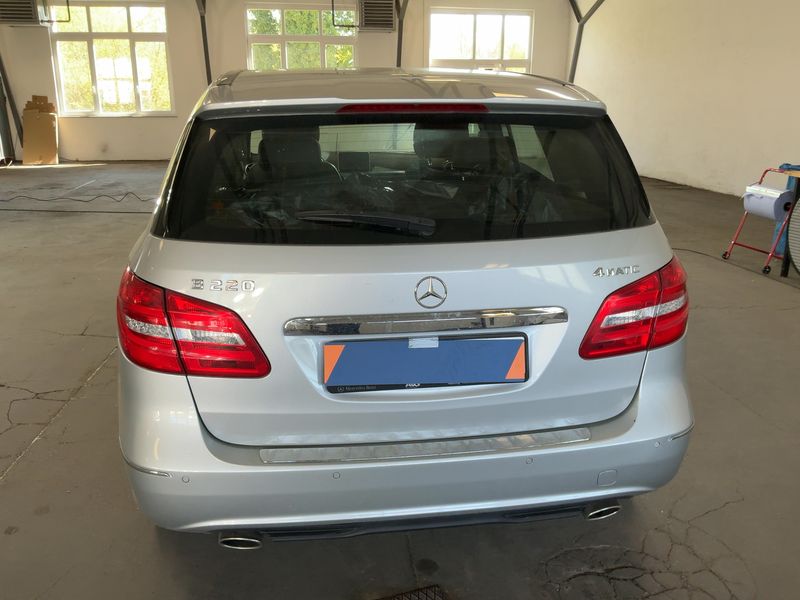 Mercedes-Benz B-Klasse B 220 4Matic 2014 – снимка 7