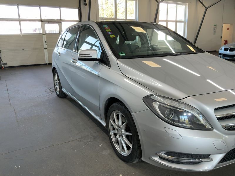 Mercedes-Benz B-Klasse B 220 4Matic 2014 – снимка 12
