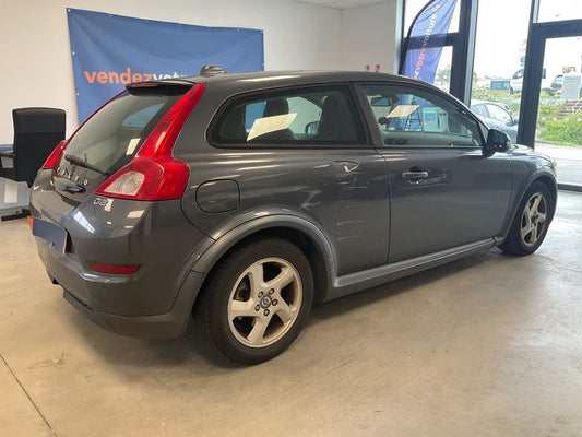 Volvo C30 1.6 D2 Momentum 2010 – снимка 2
