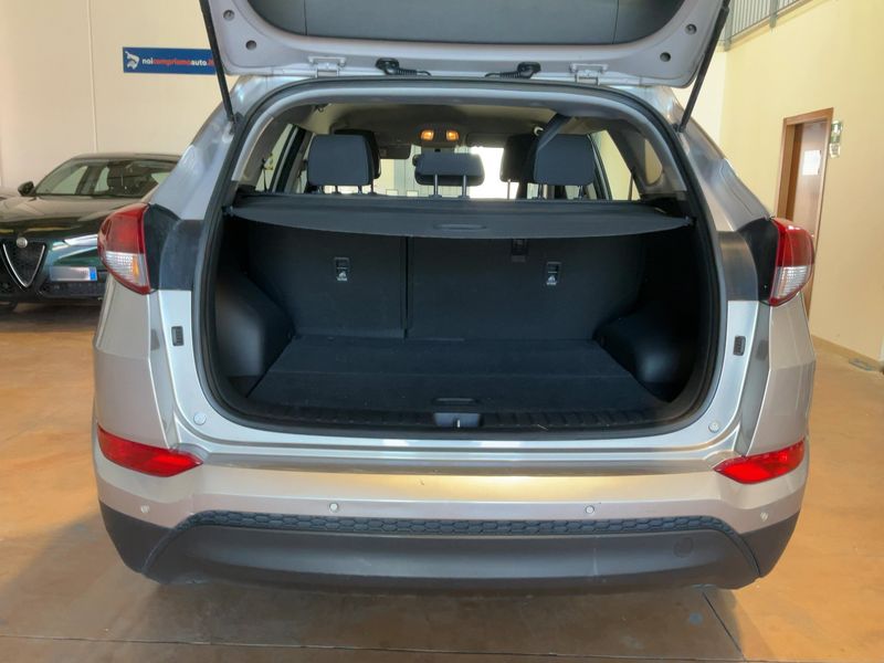 Hyundai Tucson 1.7 CRDi Comfort ISG 2WD 2016 – снимка 15