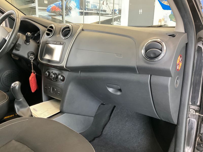 Dacia Logan MCV 0.9 TCe Prestige 2015 – снимка 27