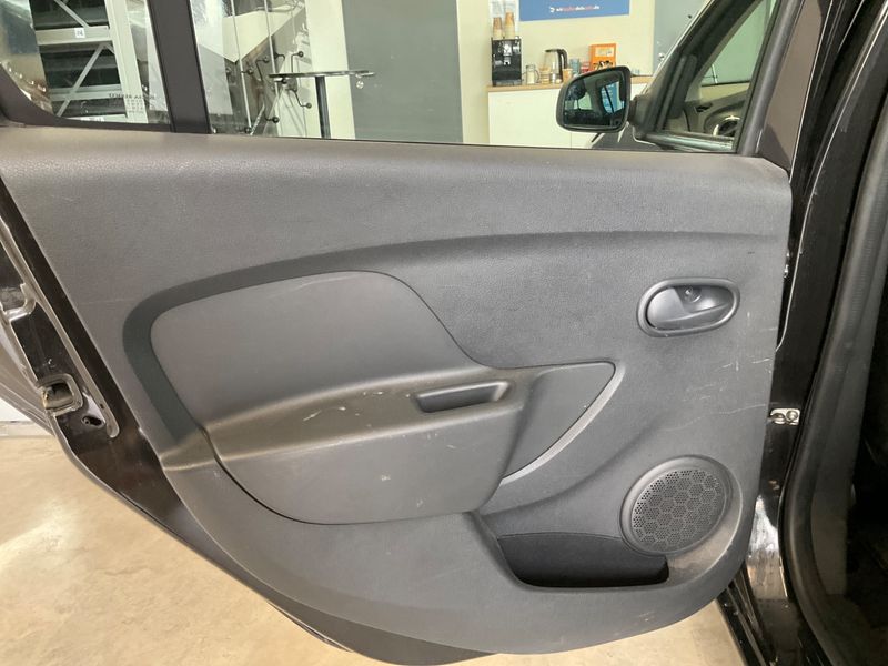 Dacia Logan MCV 0.9 TCe Prestige 2015 – снимка 26