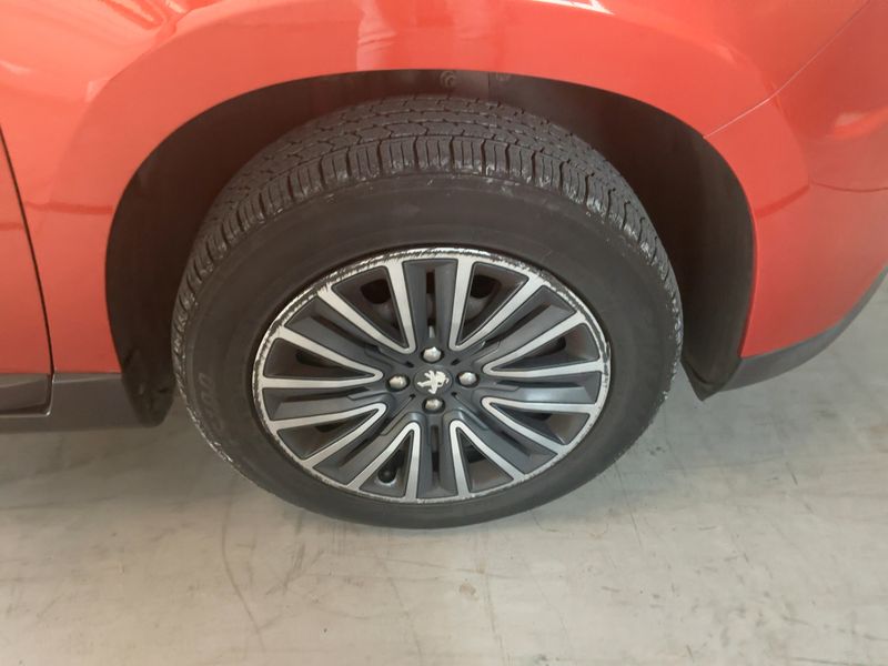 Peugeot 2008 1.6 Blue-HDi Active 2015 – снимка 11