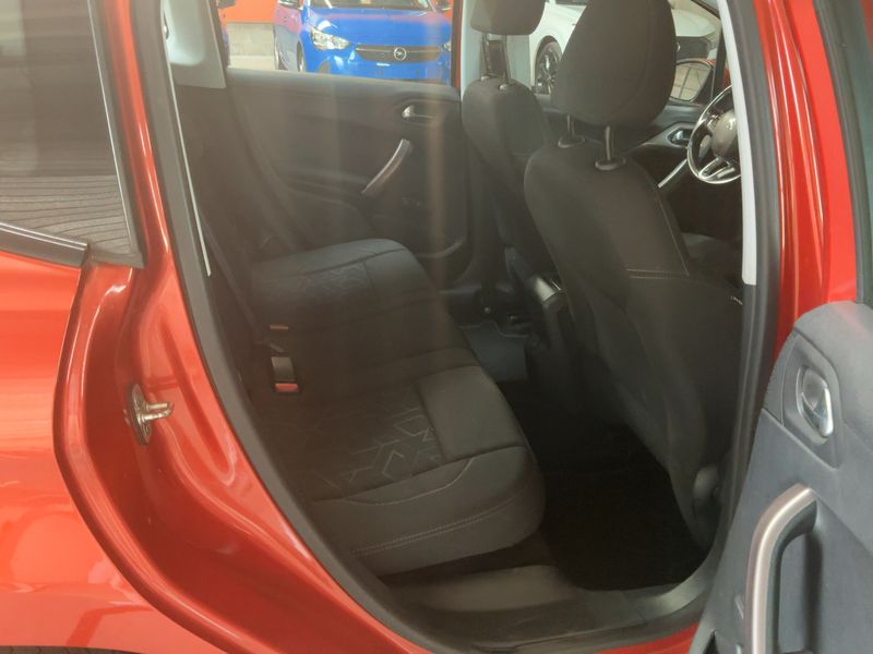 Peugeot 2008 1.6 Blue-HDi Active 2015 – снимка 19
