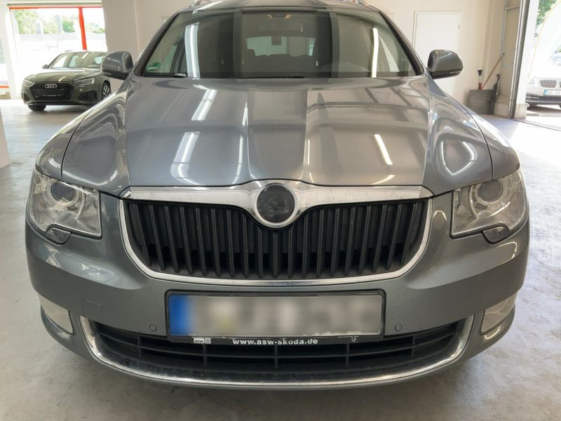 Skoda Superb 2.0 TDI Elegance 2011 – снимка 14