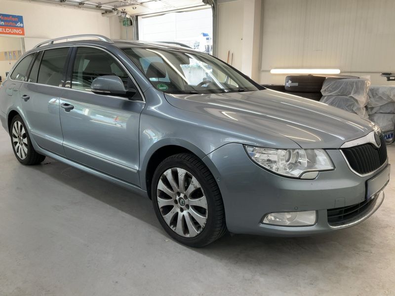 Skoda Superb 2.0 TDI Elegance 2011 – снимка 12