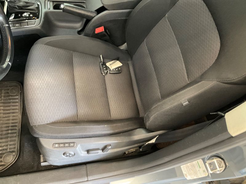 Skoda Superb 2.0 TDI Elegance 2011 – снимка 24