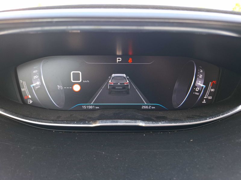 Peugeot 5008 1.5 Blue-HDi Allure 2020 – снимка 12
