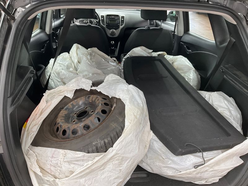 Hyundai ix20 1.4 CRDi Comfort 2016 – снимка 15