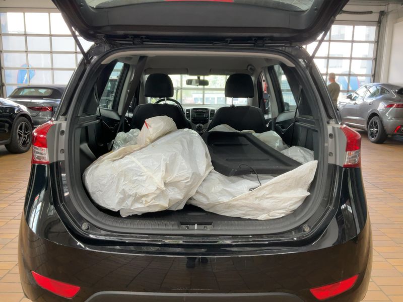 Hyundai ix20 1.4 CRDi Comfort 2016 – снимка 16