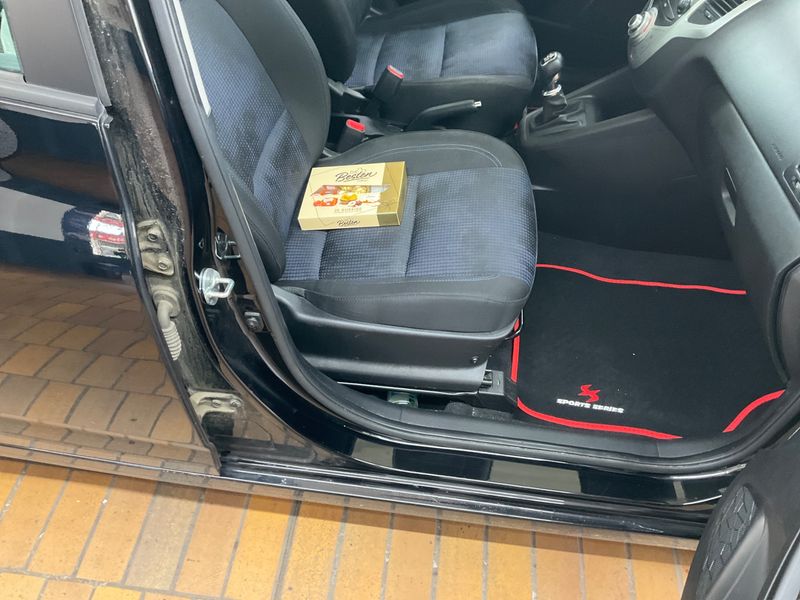 Hyundai ix20 1.4 CRDi Comfort 2016 – снимка 34