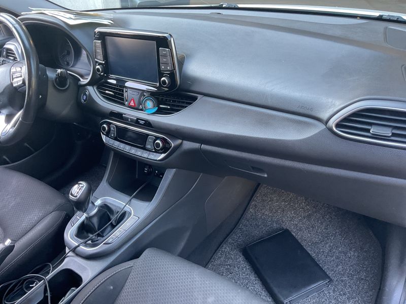 Hyundai i30 1.6 CRDi Edition 30 2021 – снимка 29
