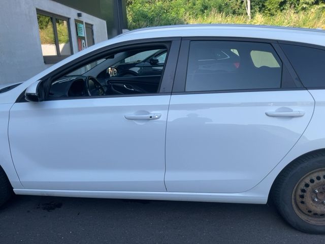 Hyundai i30 1.6 CRDi Edition 30 2021 – снимка 4