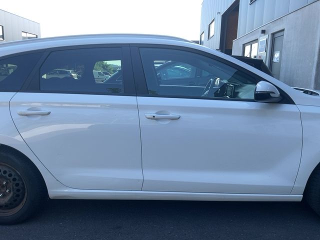 Hyundai i30 1.6 CRDi Edition 30 2021 – снимка 10